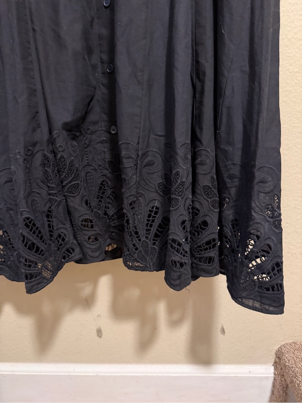 Zara Black Short-Sleeve Button-Front Maxi Dress with Eyelet Hem - Picture 5 of 7